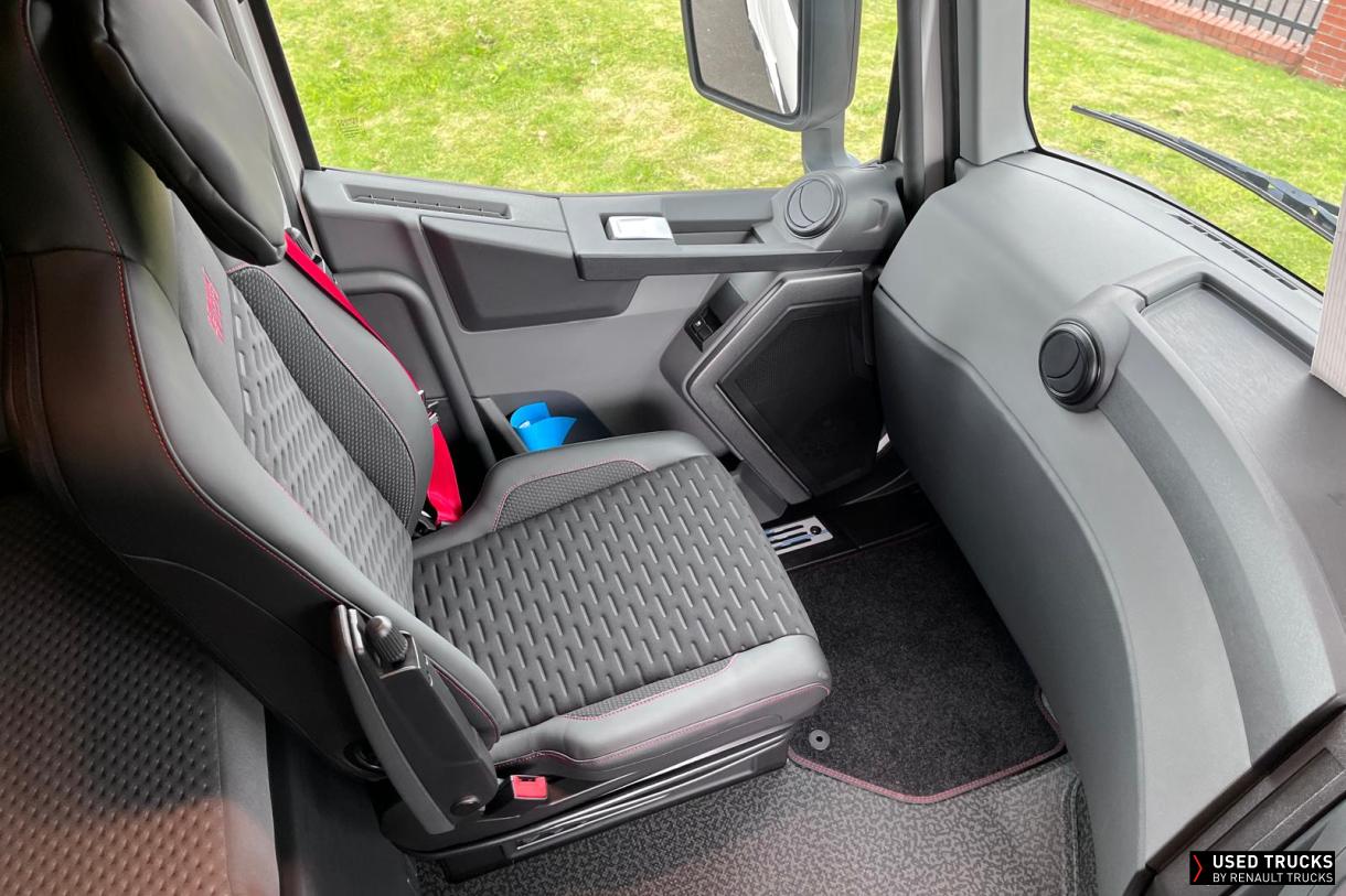 Renault Trucks T High 