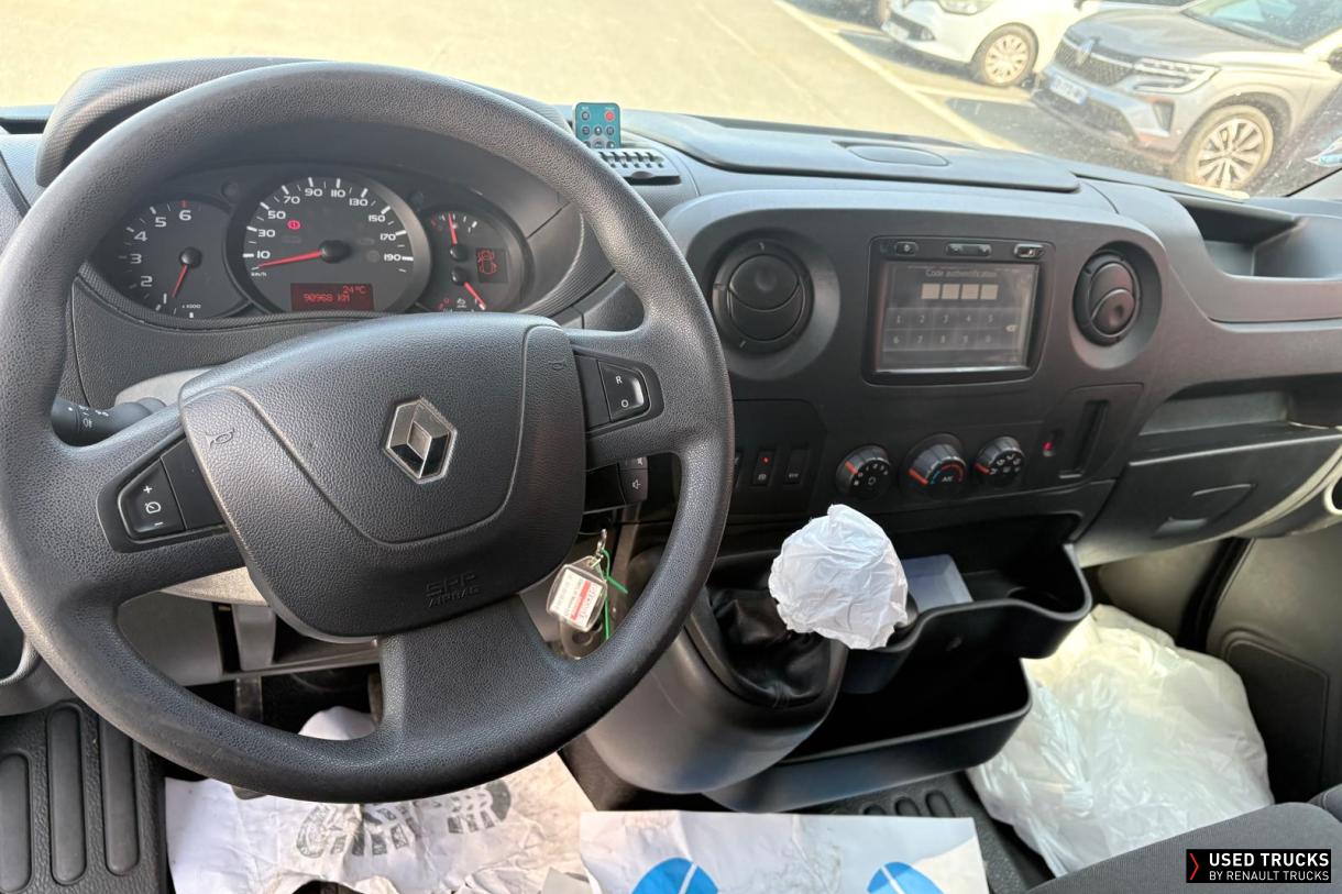 Renault Trucks Master 145