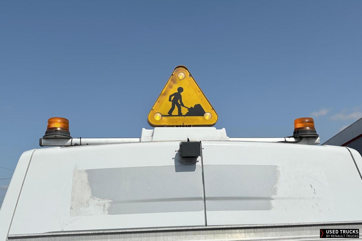 Renault Trucks Master 145