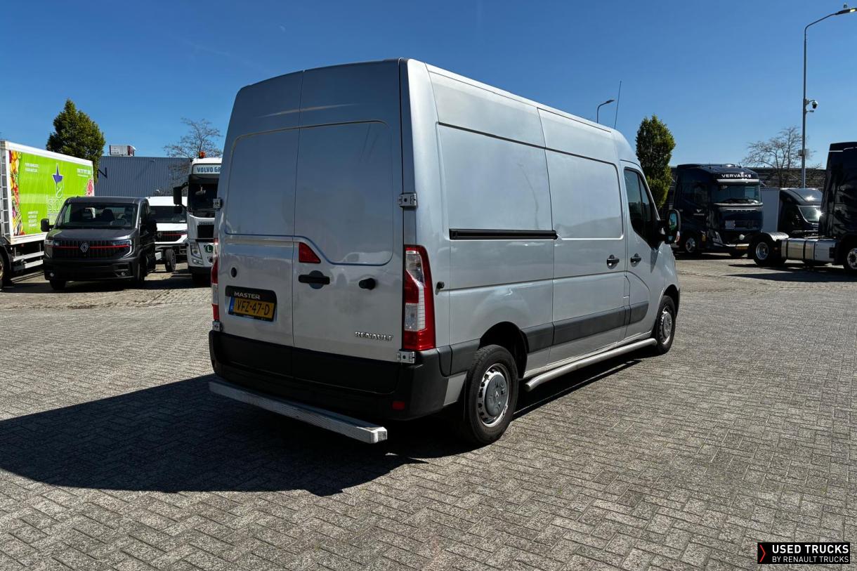 Renault Trucks Master 150