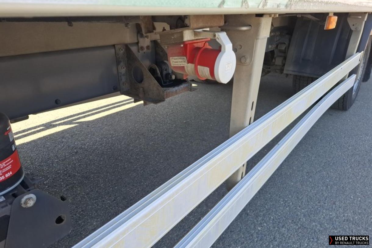 Renault Trucks D 240