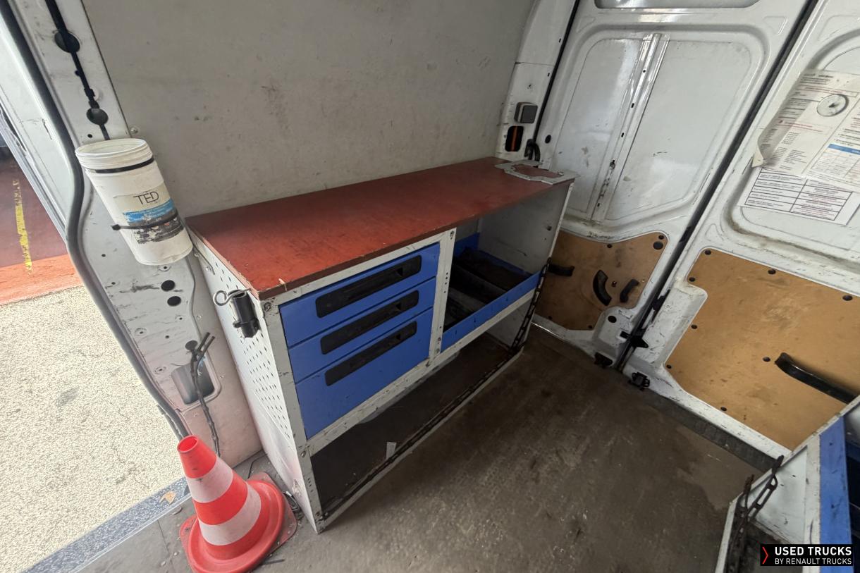 Renault Trucks Master 145