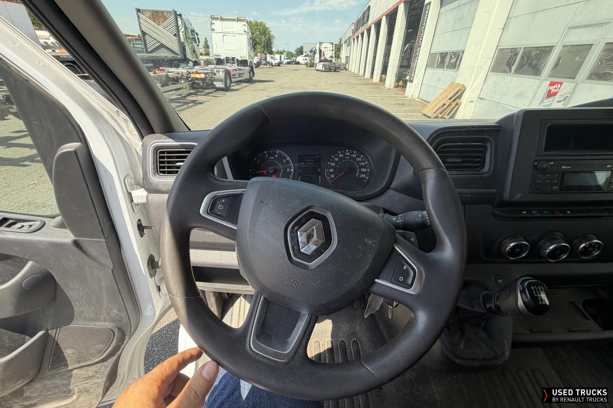Renault Trucks Master 145