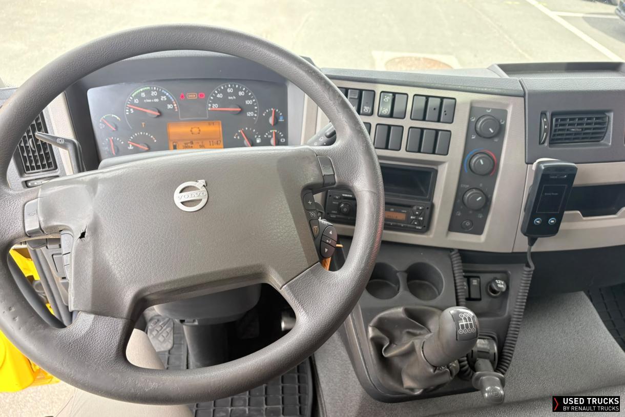 Volvo FL 240