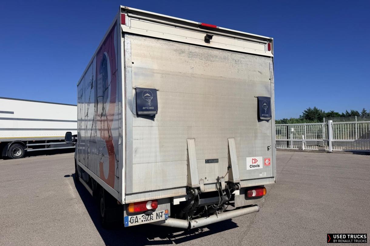 Renault Trucks Master 145