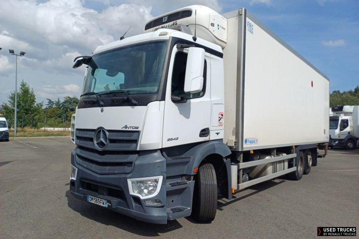 Mercedes-Benz Antos 420