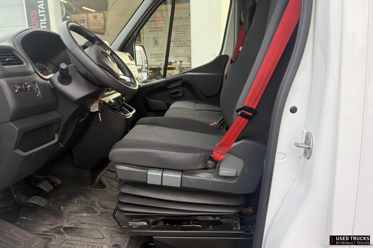 Renault Trucks Master 165