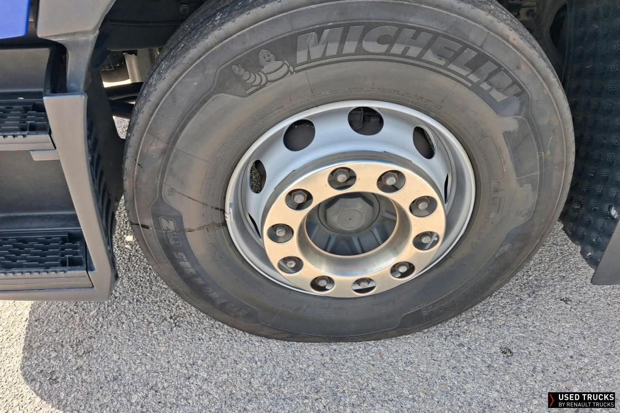 Renault Trucks T High 