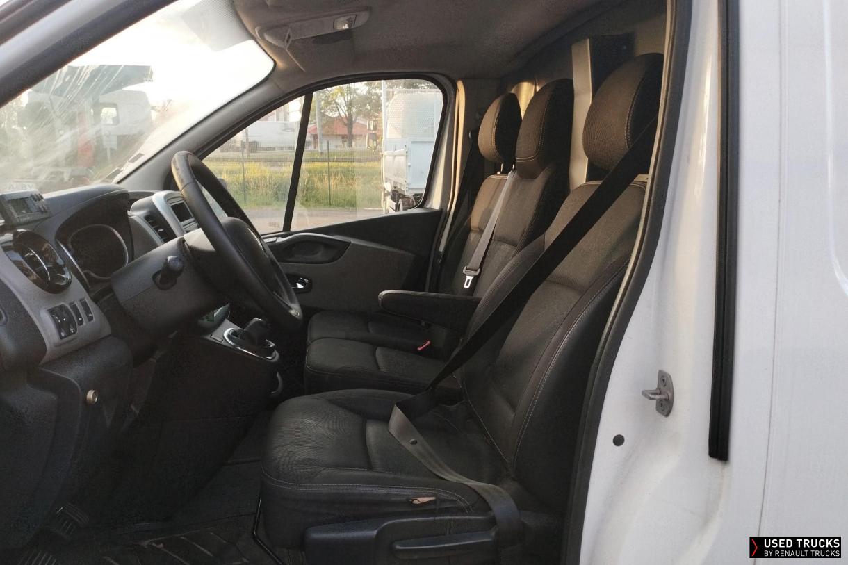 Renault Trafic 120