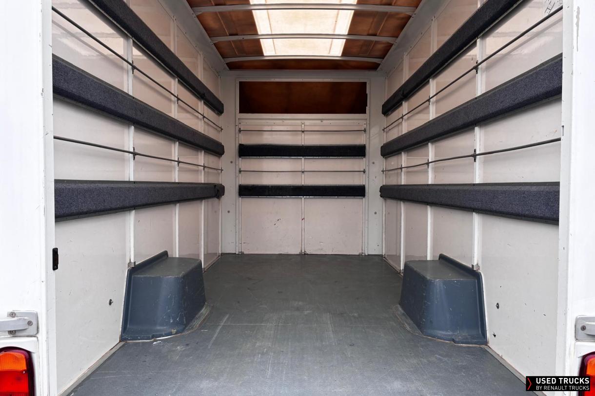 Renault Trucks Master 165