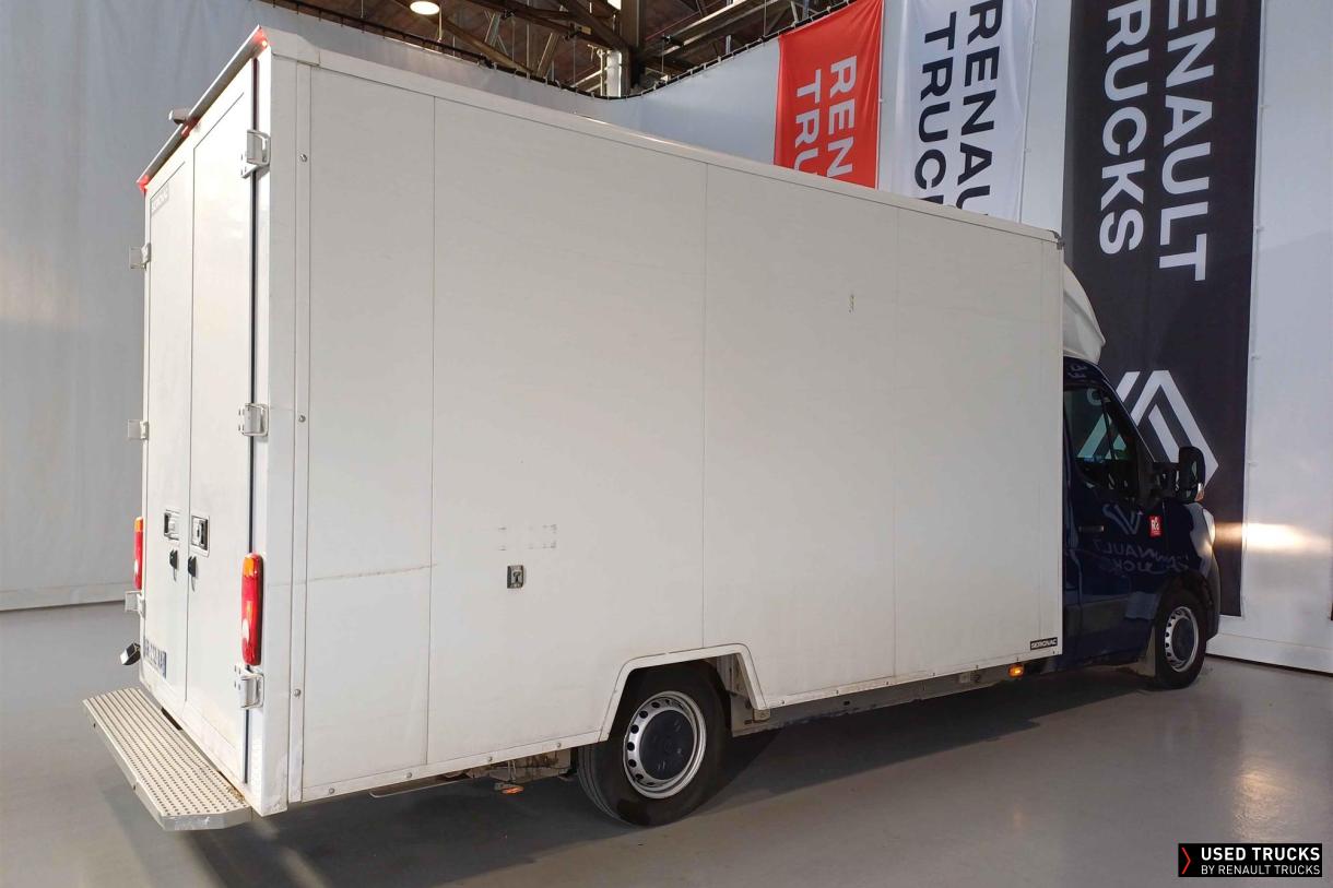 Renault Trucks Master 145