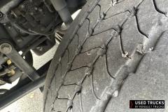 Renault Trucks D
                                          240