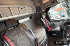 Renault Trucks T High
                                          520