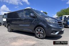 Renault Trucks Trafic
                                          