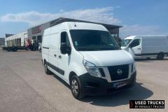Nissan NV400
                                          