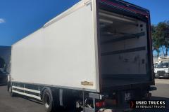 Renault Trucks D Wide
                                          320