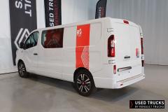Renault Trucks Trafic
                                          